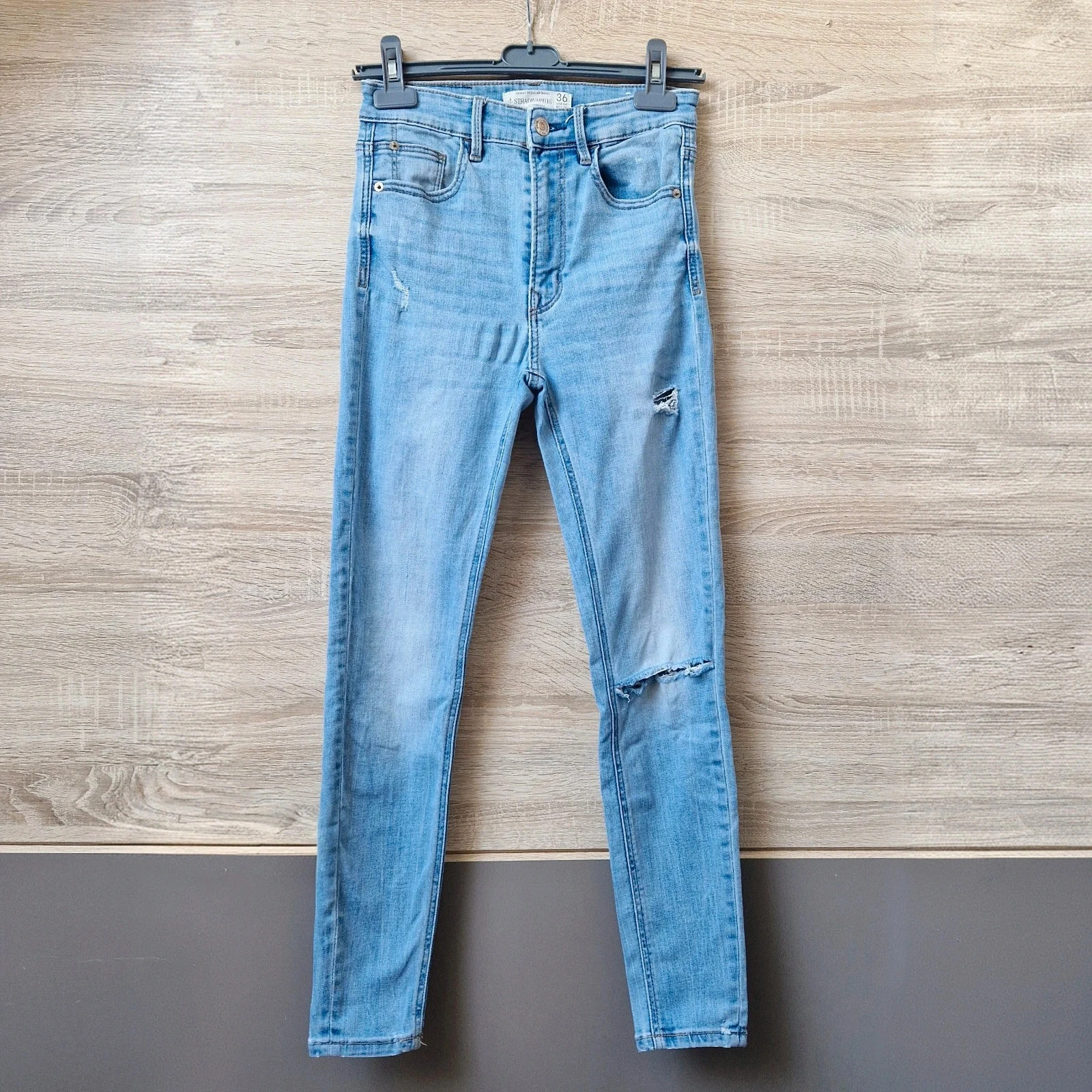 Jean troué skinny taille haute